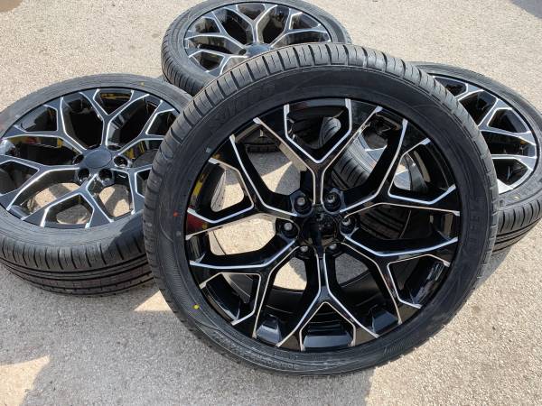 Photo Brand new 22 Chevy gmc Rims and Tires 22 Wheels Silverado Sierra 2021 $1,480