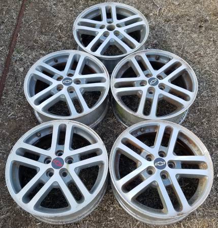 Photo Chevy Cavalier Factory Alloy Wheels 2002 to 2005 Holl. 5144-16x6 $250