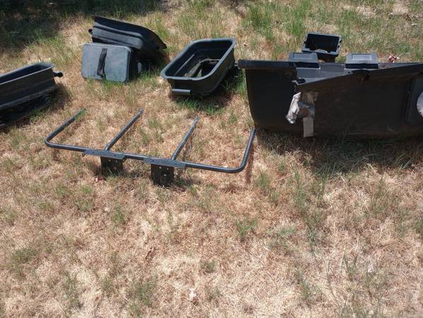 Photo Craftsman riding mower for parts $200