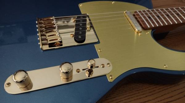 Photo Fender Am.Special Telecaster Lake Placid Blue mint $999
