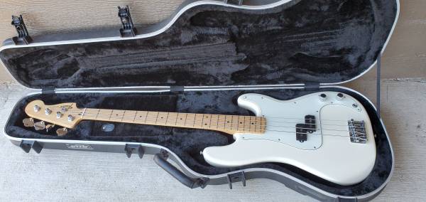 Photo Fender Player P bass new for sale $875