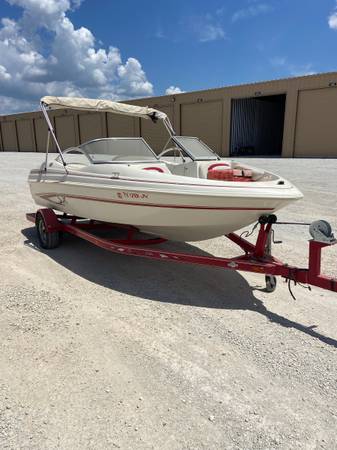 Glastron Ski Boat $8,000