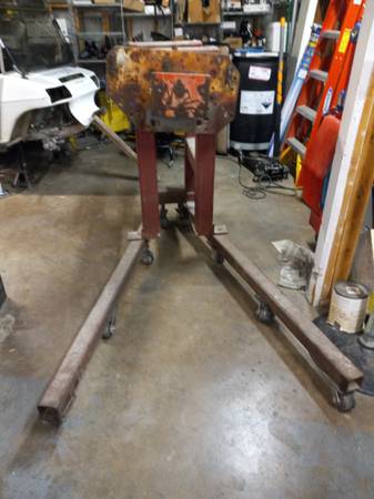 Photo Heavy Duty Engine Stand with rotatable crank handle $500