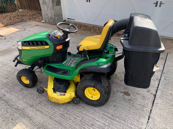 John Deere D140 Riding Lawn Mower with Rear Bagger $800 | Garden Items