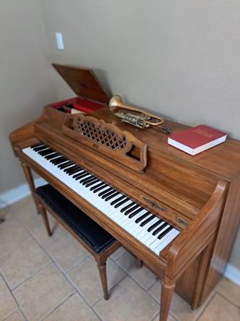 Photo Kimball Player Piano $400
