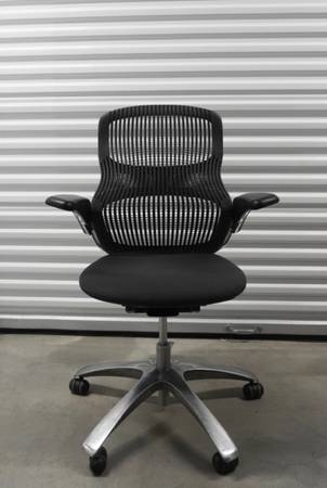 Photo Knoll Generation Chair $400