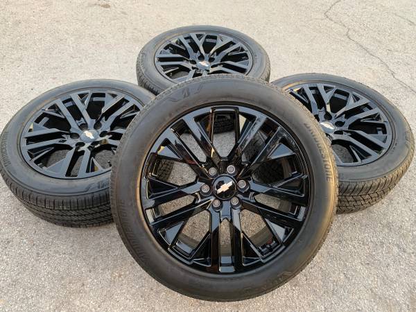 Photo NEW 22 Black GMC Chevy Wheels and Tires 22 Rims 22s Rines con Llantas $1,450