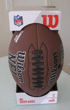 Photo NEW WILSON NFL SILVER SERIES ALL PRO COMPOSITE FOOTBALL SIZE JUNIOR $10