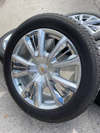 Photo New 22 Chevy Gmc Rims and Tires 22 Wheels highcountry High country LT $1,750