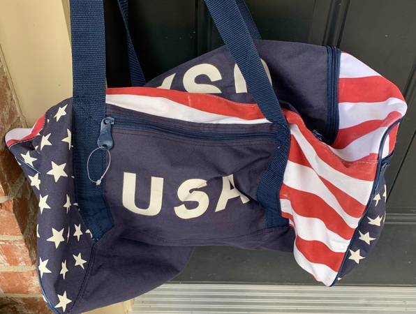 Nice USA Stars and stripes gym bag. Pick up in Wylie. Cash or Venmo $15