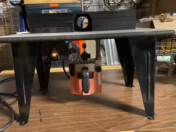 Photo Router Table With 1 34 HP Router $69