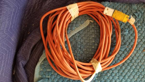 Photo SAVE BIG Heavy Duty 63 foot extension cord 3 prong $25