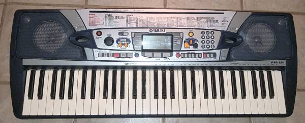 Photo Yamaha PSR-280 Keyboard Piano Synth MIDI 61 Keys DJ mode power supply $125