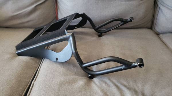 Photo Yamaha Raider luggage rack $80