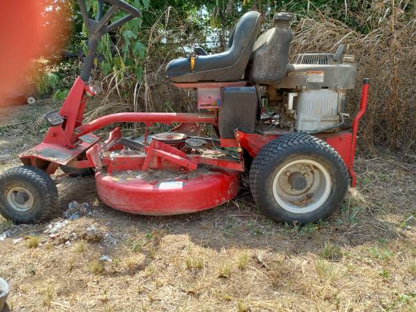 Photo want to. buy. snapper riding mower $0