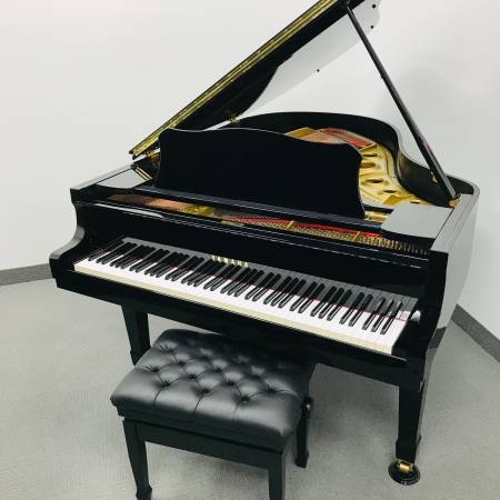Photo Yamaha C3 Grand Piano Ebony Polish. Free Local Delivery $16,999