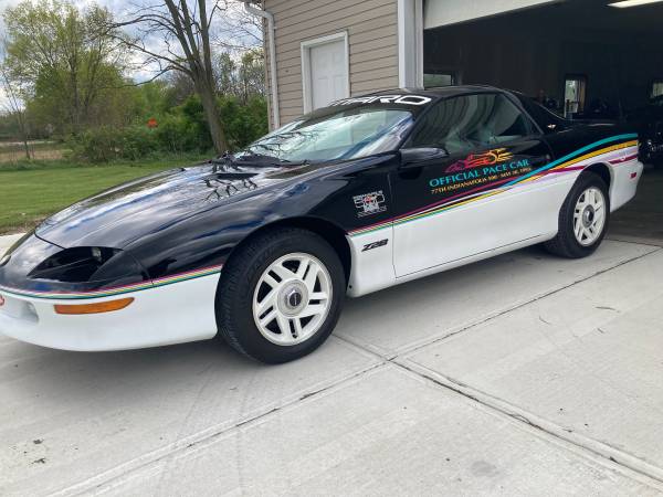 Photo 1993 CHEVY CAMARO Z28 INDY 500 PACE CAR 78 $14,000