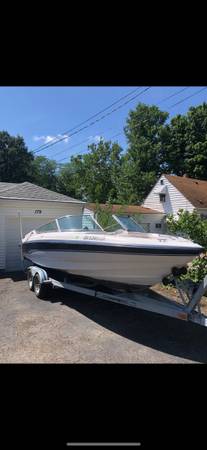 1996 Chaparral 2130 SS $10,995