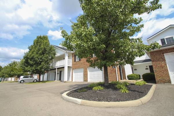 Photo 1 and 2 Bedroom Apartments, 3 Bedroom Townhomes Centerville Schools