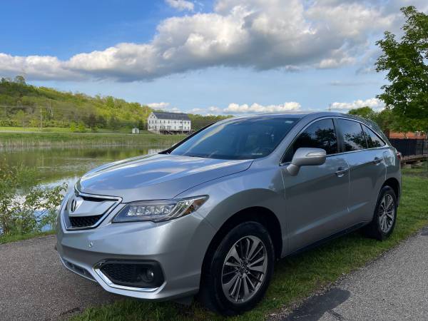 Photo 2017 Acura RDX AWD Advanced - Loaded, Leather, New Tires $18,950