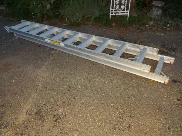 Photo 20 Ft Craftsman Heavy Duty 300 lb Wide Step Aluminum Extension LADDER $135