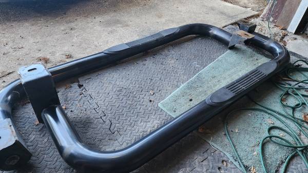 Photo 2nd gen ram step bars $80
