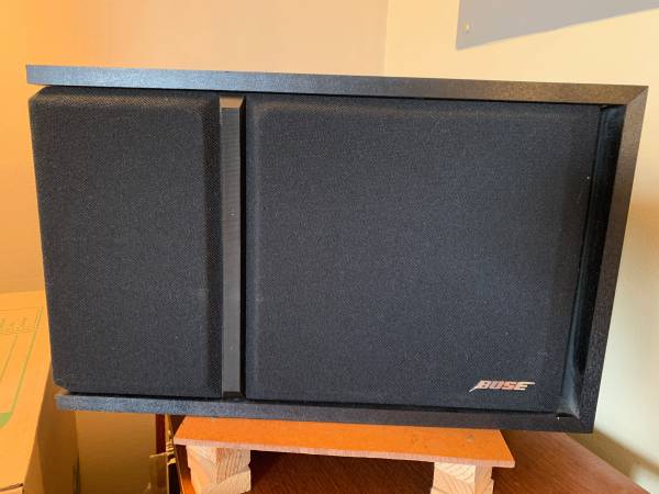 Photo Bose 301 Series lll Speakers $225