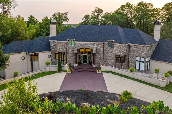 Custom built EXECUTIVE STYLE HOME with European Design. 5 bedrooms, 6 ... 5 Beds $1,200,000