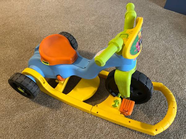 Photo Fisher Price Rock, Roll N Ride convertible Trike $15