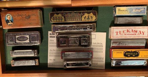 Photo -HarmonicaMelodica Collection (40-50, Antique And New) $600