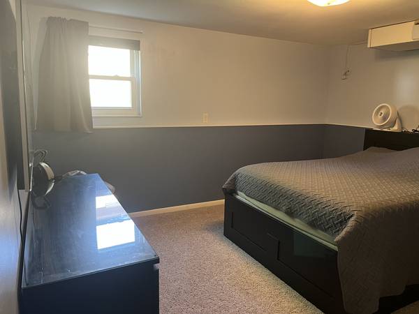 Photo Looking for a room mate, fully furnished, all utilities included. $600