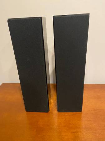 Photo NHT VS-1.4 Speakers (pair) $295