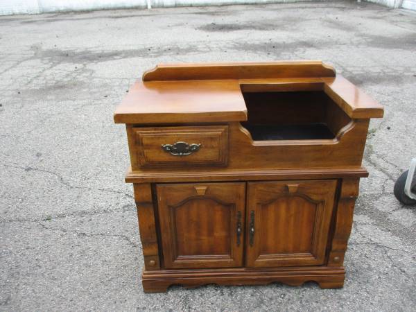 Photo Pecan Color All Wood Server  Dry Sink $135