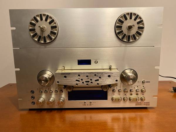 Photo Pioneer RT-909 Tape Recorder $2,850