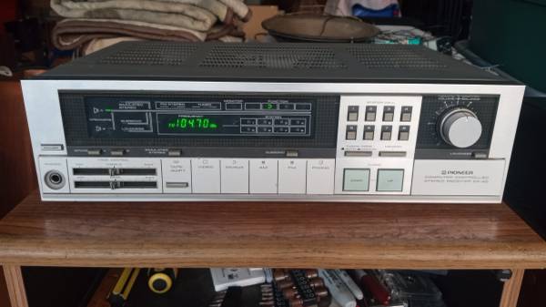 Photo Pioneer SX-40 stereo receiver $40
