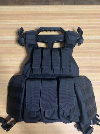 Photo Spartan Armor Plate Carrier with level 3 plates $400