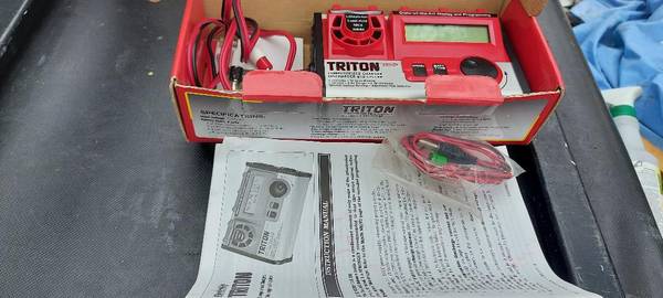 Photo Triton ElectriFly Computerized Peak Charger Discharger, Cycler $20