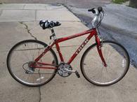 Trek 7300 Multitrack Hybrid Bike Red 17.5” Aluminum Frame Size