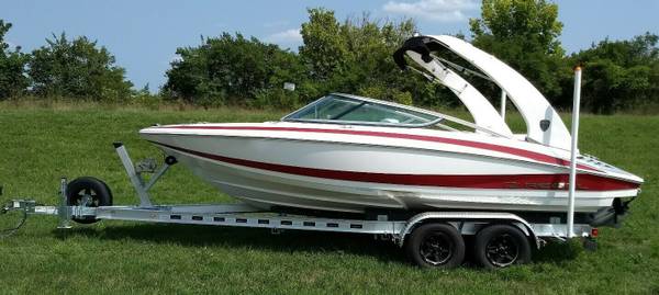 Photo 2014 Regal 2100 Wake Ski boat with Power Tower $20,050