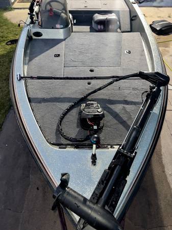 Photo 1995 Ranger R70 sport bass boat $8,500