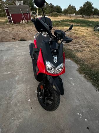 Photo 2018 Yamaha zuma 125cc $3,350
