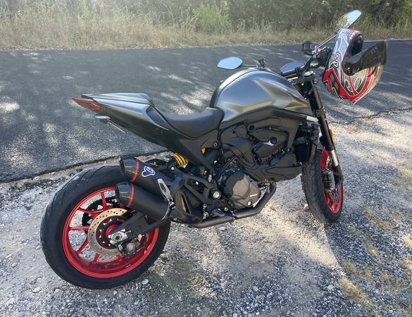 Photo Ducati Monster Plus 2022 $9,900