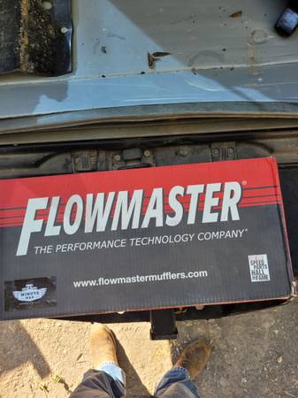Photo New Flowmaster Super 44 Muffler 2.5 In2.5 Out $100