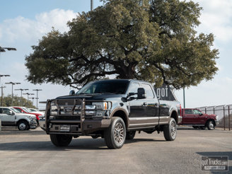 Photo Used 2017 Ford F350 King Ranch for sale