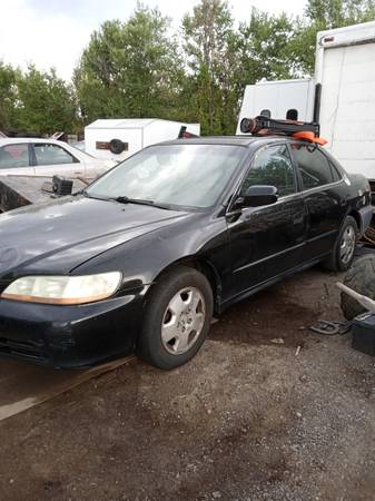 Photo 03 Honda Accord $50