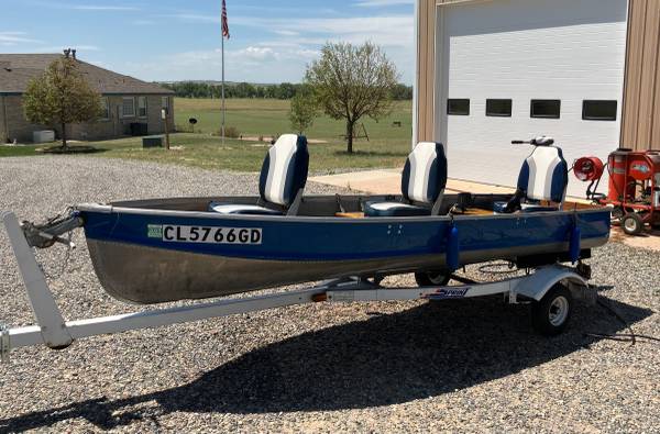 Photo 14 Lund Aluminum Boat  Trailer $1,500