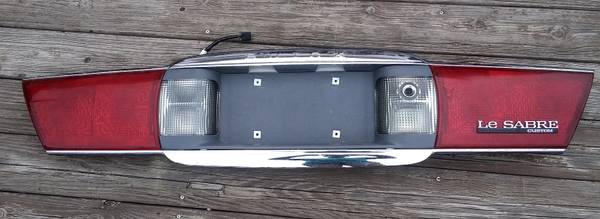 2000-2005 Buick LeSabre Center Taillight Panel $35