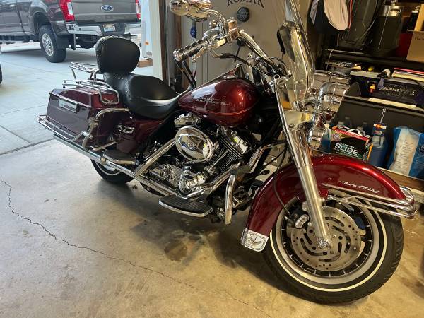 Photo 2001 Harley Road King $7,530
