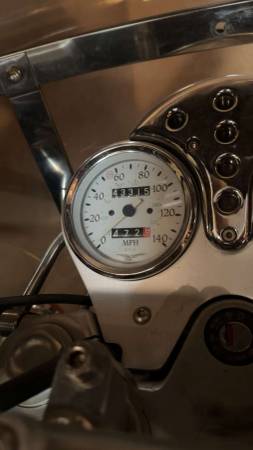 Photo 2001 V11 Moto Guzzi $2,000