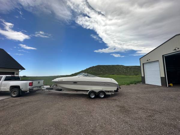 Photo 2003 Stingray DR220 boat $25,000